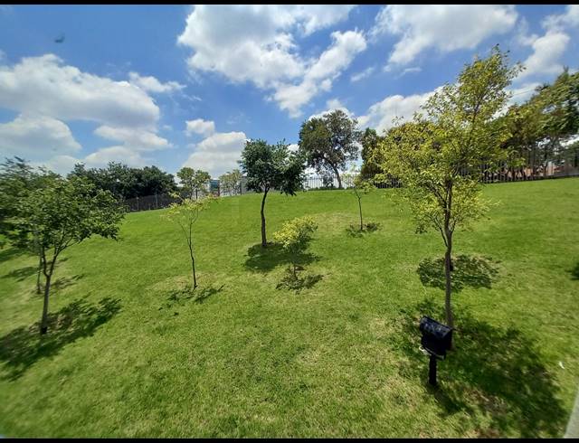 712M² OFFICE TO LET IN BRYANSTON